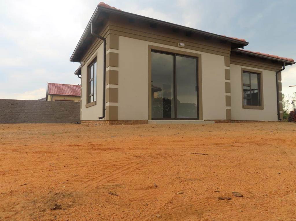 2 Bed House in Kya Sands photo number 2