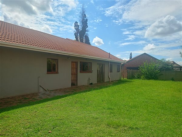 2 Bedroom House 2 Bedroom House