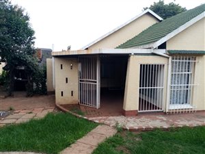 3 Bed House in Dinwiddie