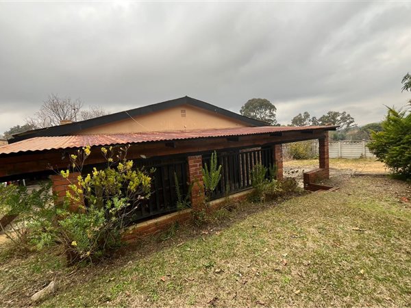 6 Bedroom House