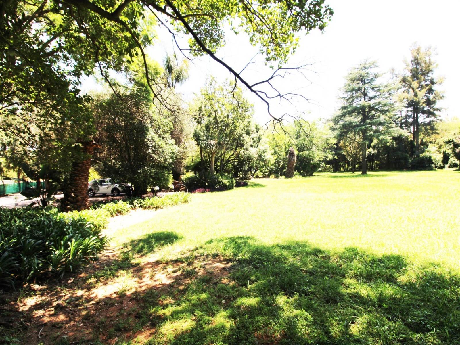 1.6 ha Land available in Bryanston photo number 8
