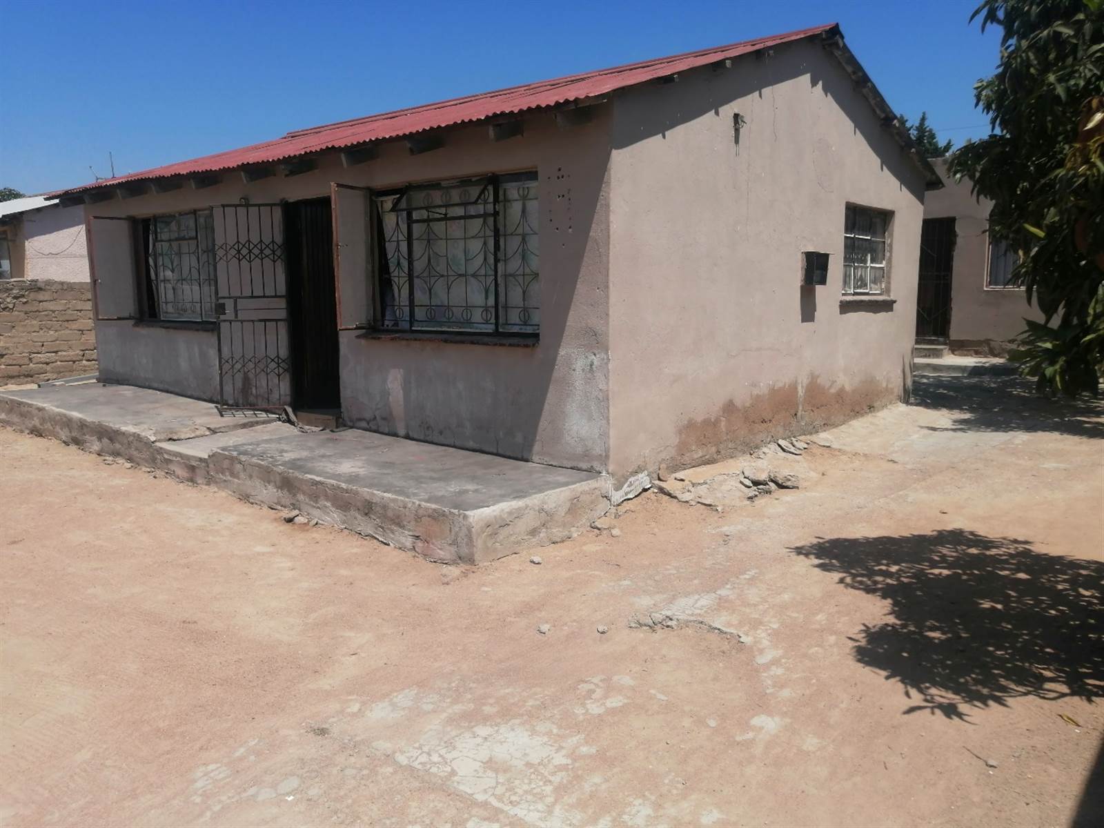 2 Bed House in Seshego photo number 1