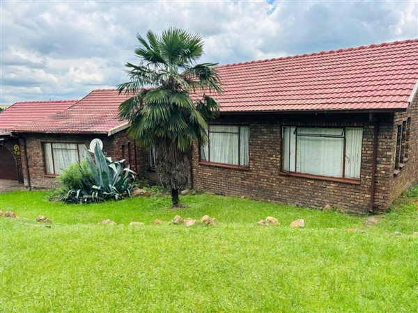 3 Bedroom House 3 Bedroom House