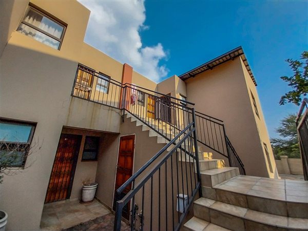 1 Bed Townhouse in Hartbeespoort Dam