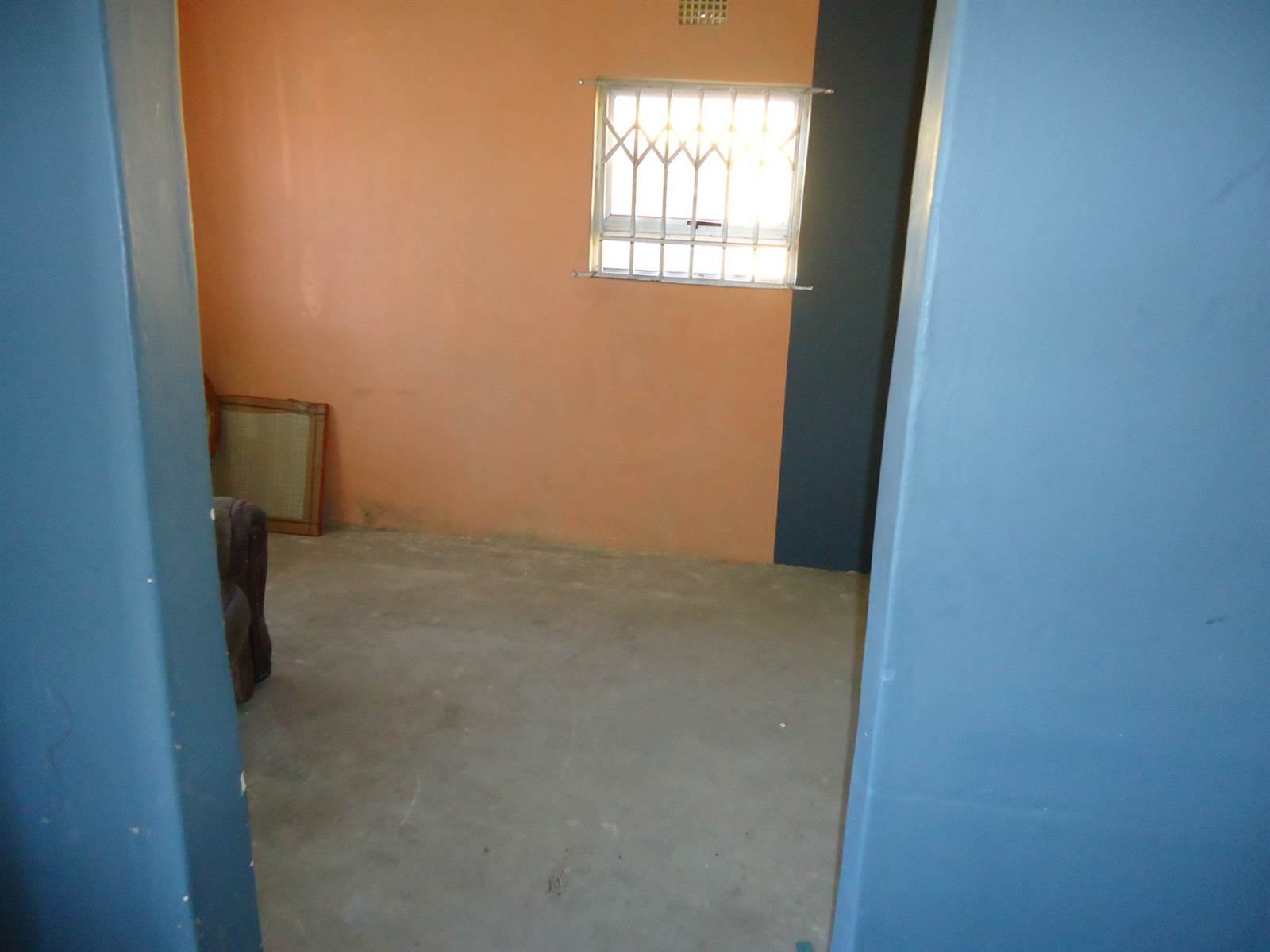 3 Bed House in Khayelitsha photo number 16