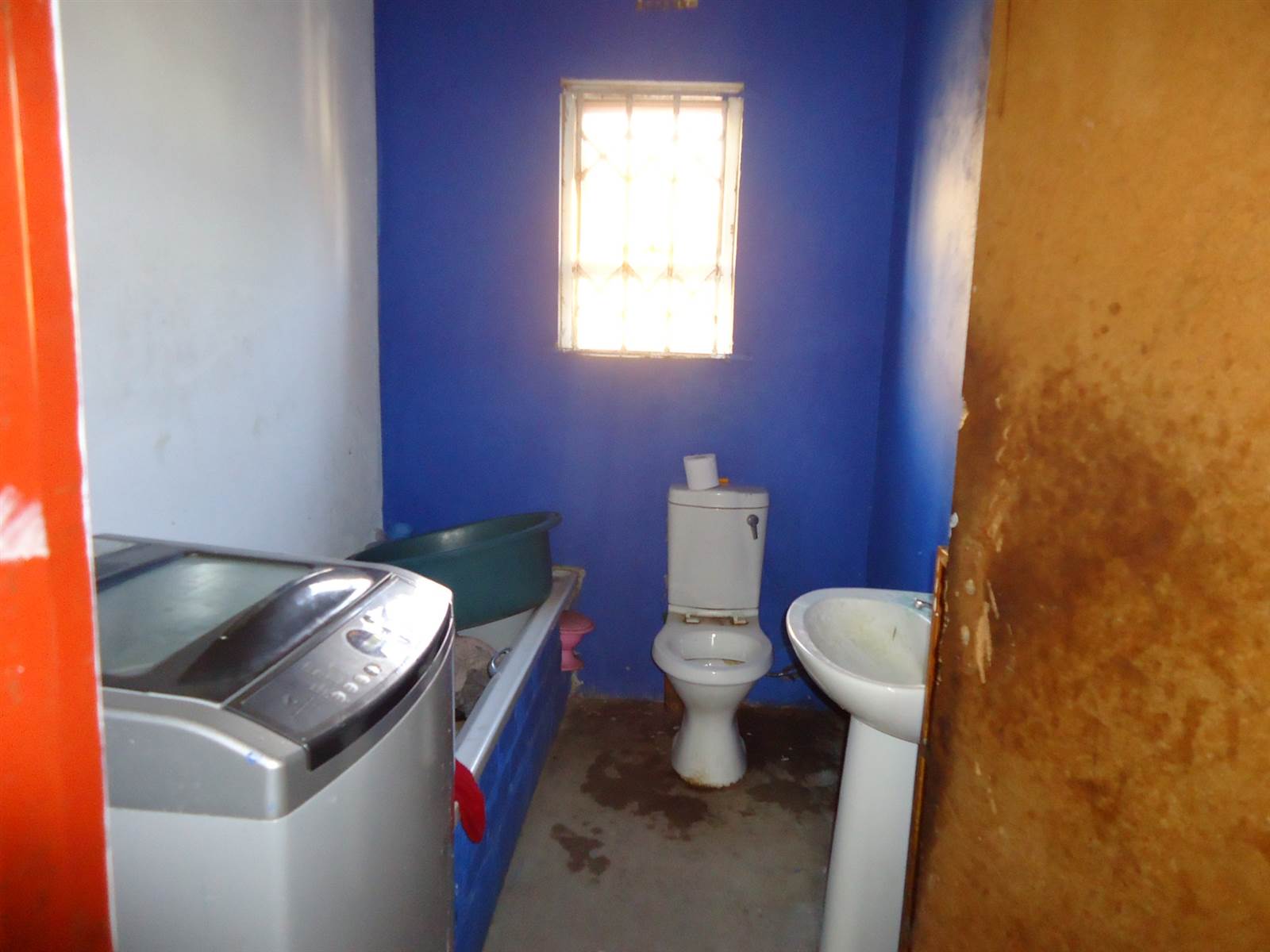 3 Bed House in Khayelitsha photo number 3