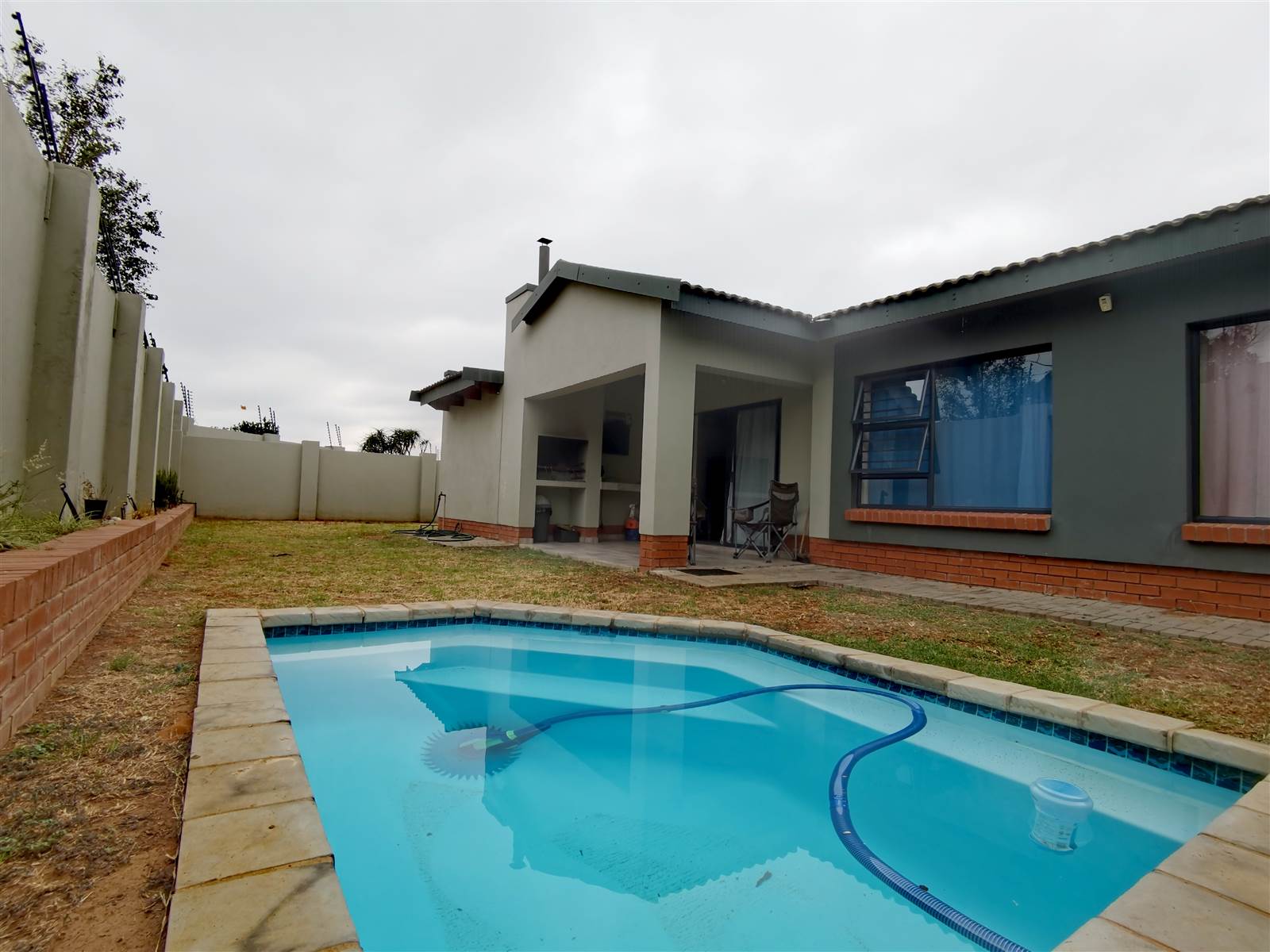 3 Bed Townhouse in Waterkloof photo number 1