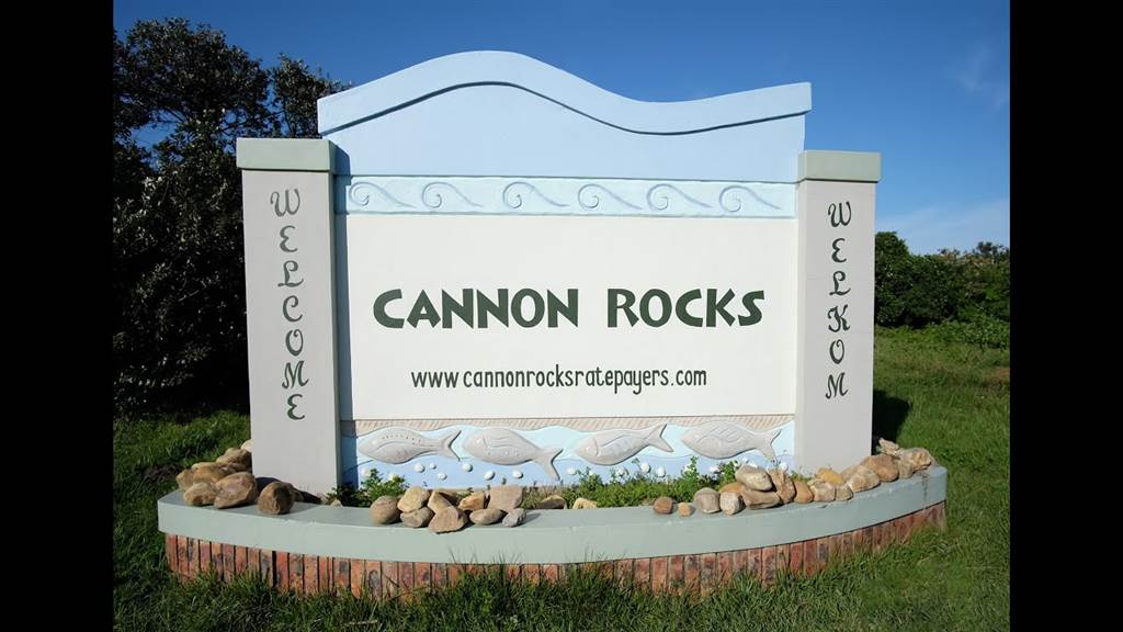 1054 m² Land available in Cannon Rocks photo number 5