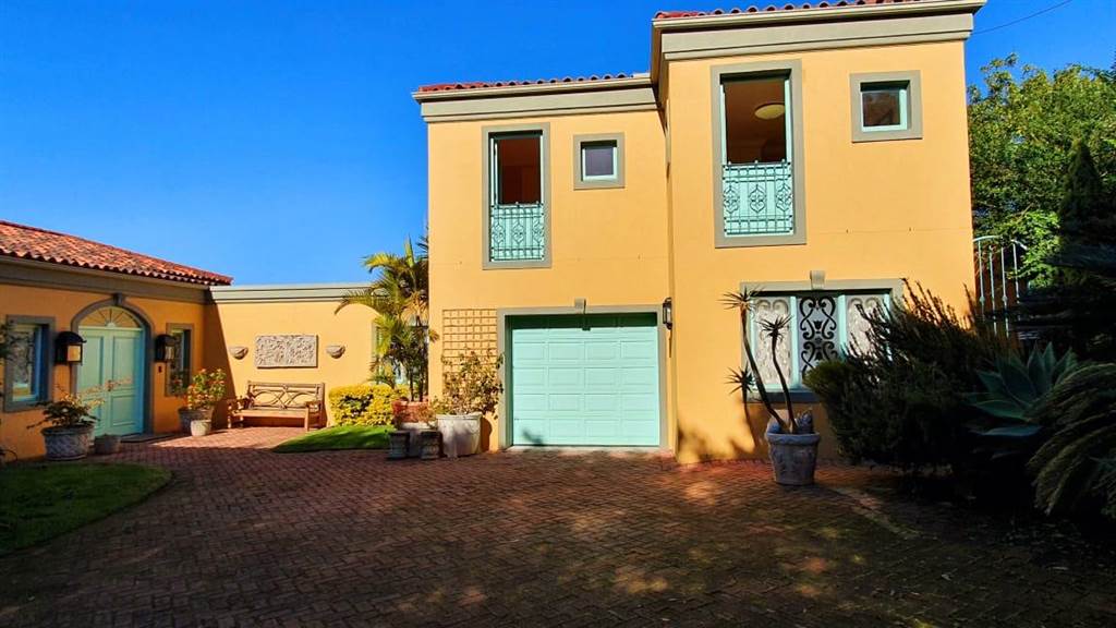 6 Bed House in Lower Robberg photo number 11