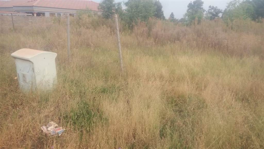 1004 m² Land available in Meyerton Park photo number 2
