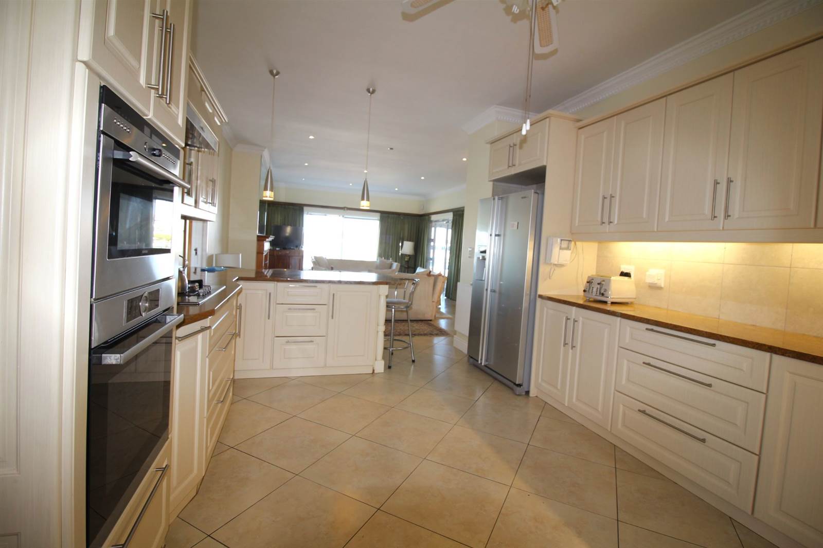 3 Bed House in Port Owen photo number 7