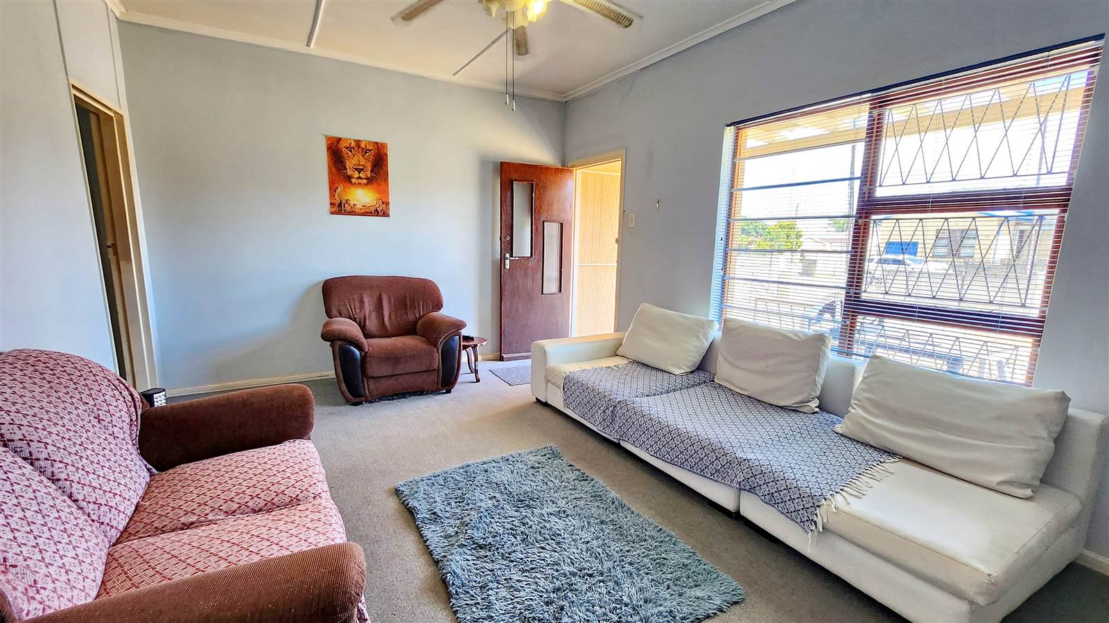3 Bed House in Scheepers Heights photo number 3