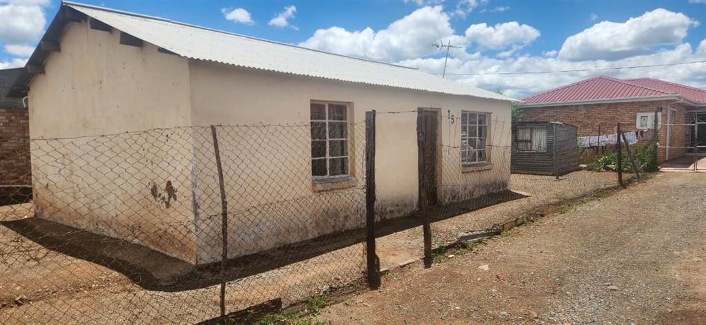 2 Bed House in Mlungisi photo number 2