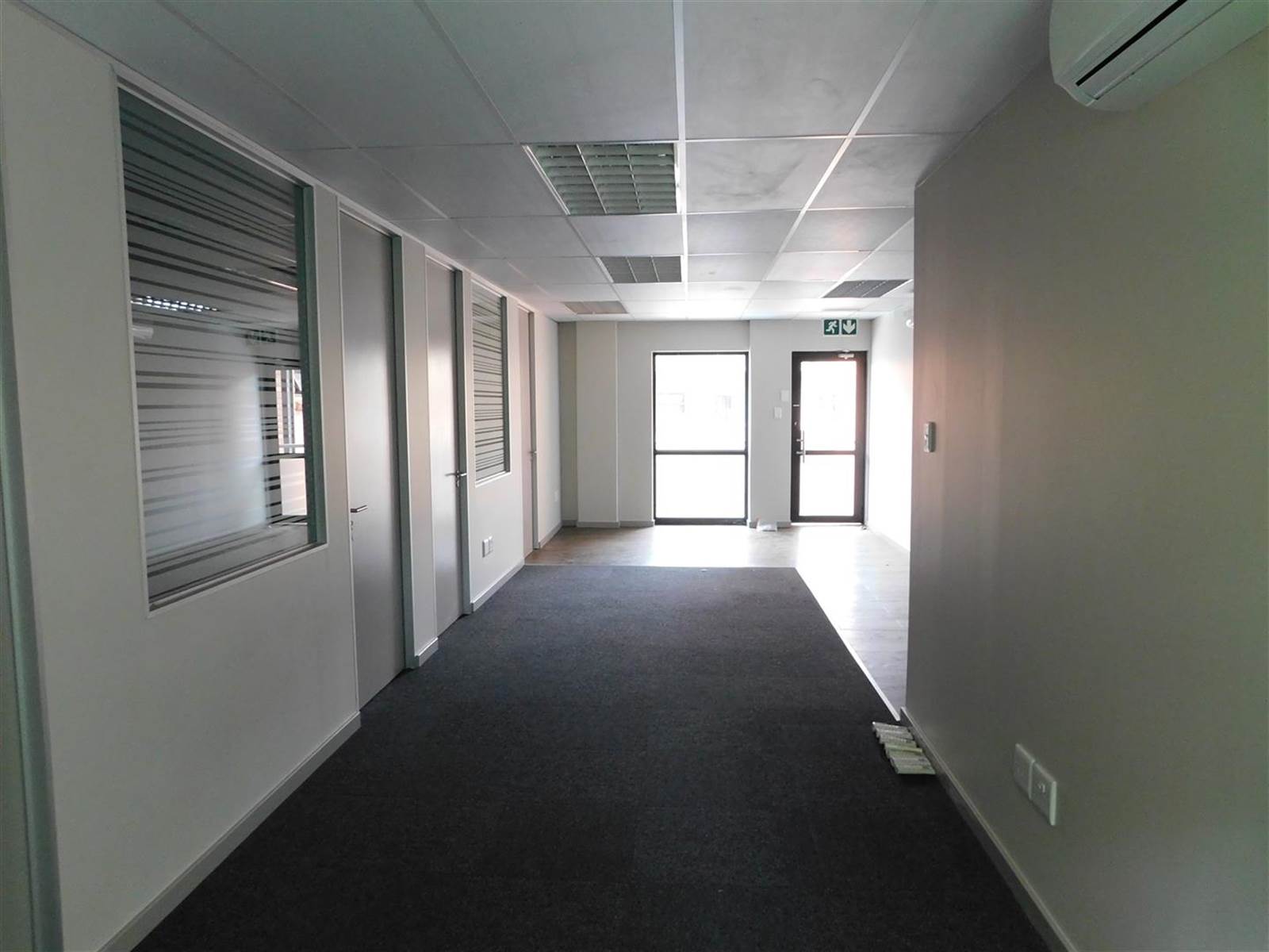 122  m² Commercial space in Randpark Ridge photo number 9