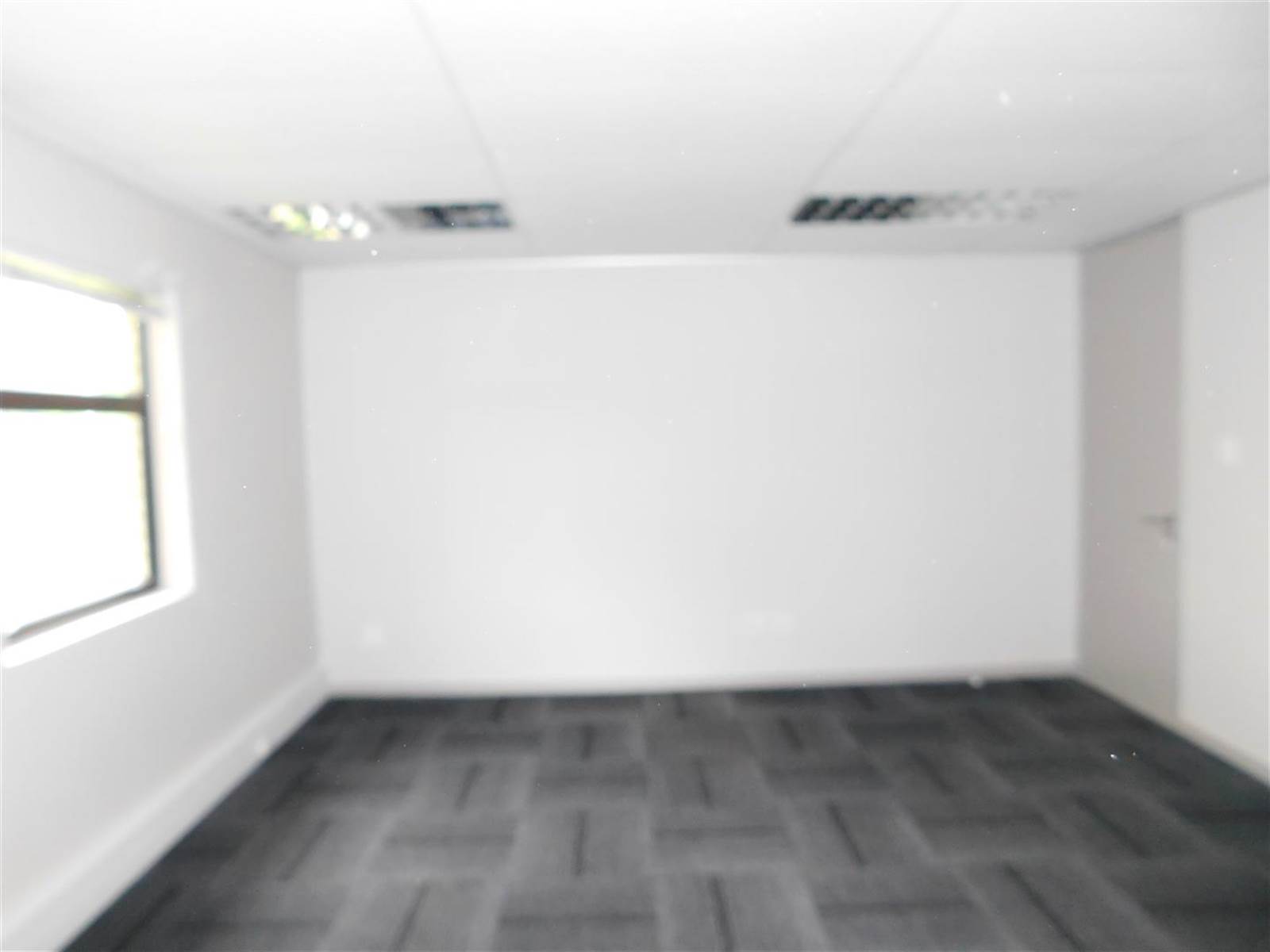 122  m² Commercial space in Randpark Ridge photo number 12