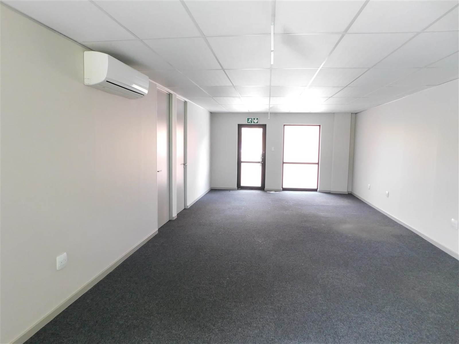 122  m² Commercial space in Randpark Ridge photo number 15
