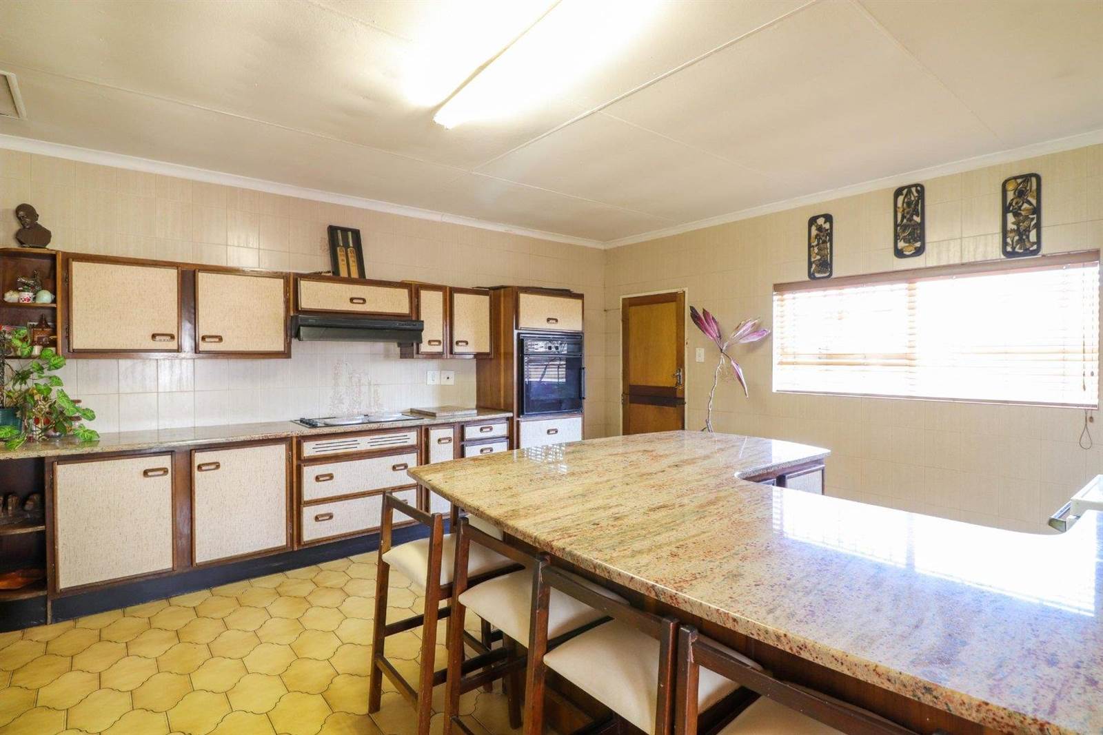 7 Bed House in Lenasia South photo number 9