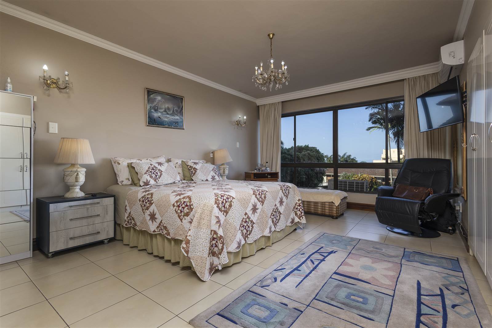 3 Bed Apartment in Musgrave photo number 16