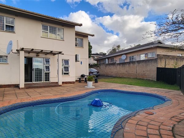 3 Bedroom Duplex 3 Bedroom Duplex