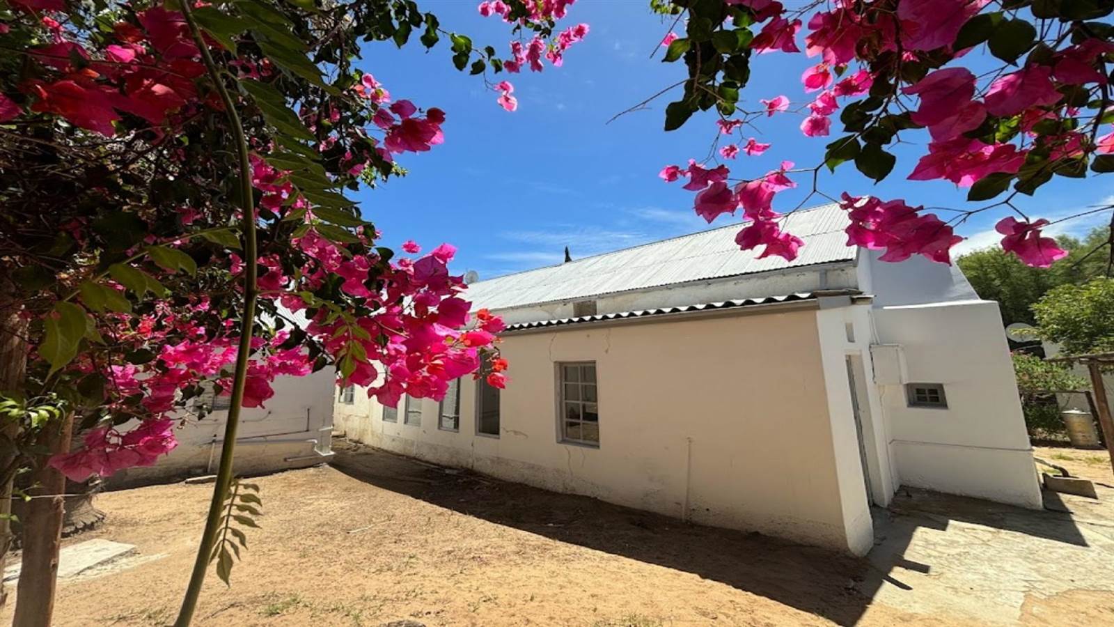 5 Bed House in Clanwilliam photo number 6