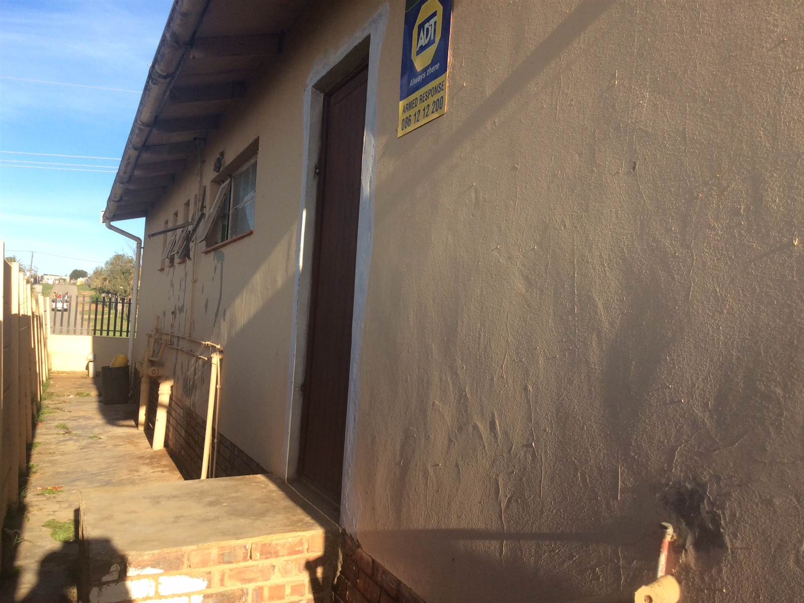 4 Bed House in Kwa Nobuhle photo number 3
