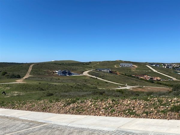 1502 m² Land available in Hartenbos