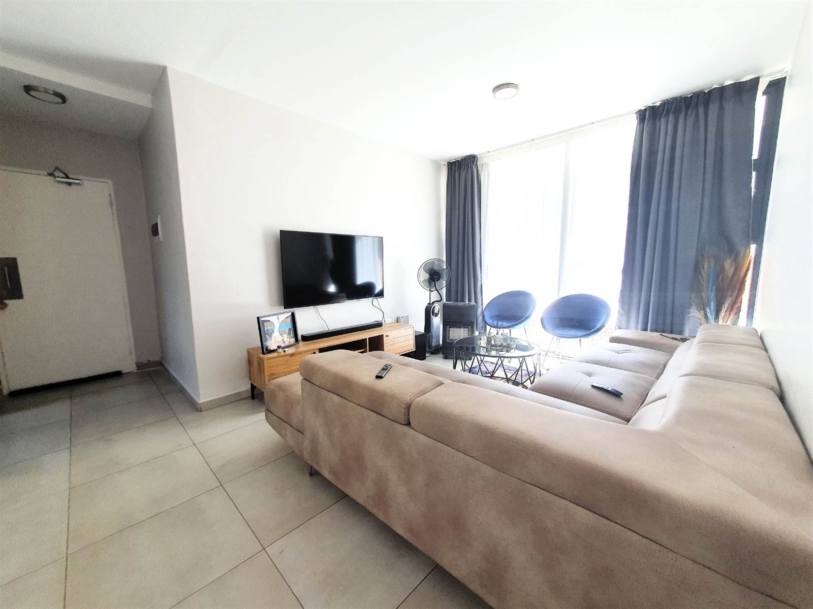 3 Bed Apartment in Lombardy Estate photo number 3