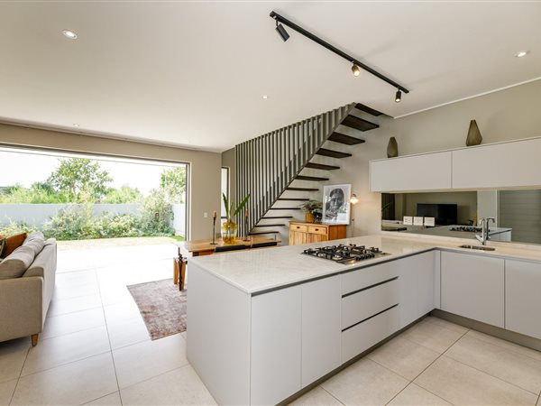 3 Bedroom Duplex 3 Bedroom Duplex