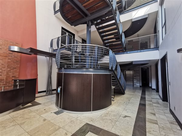 5309  m² Office Space in Constantia Kloof