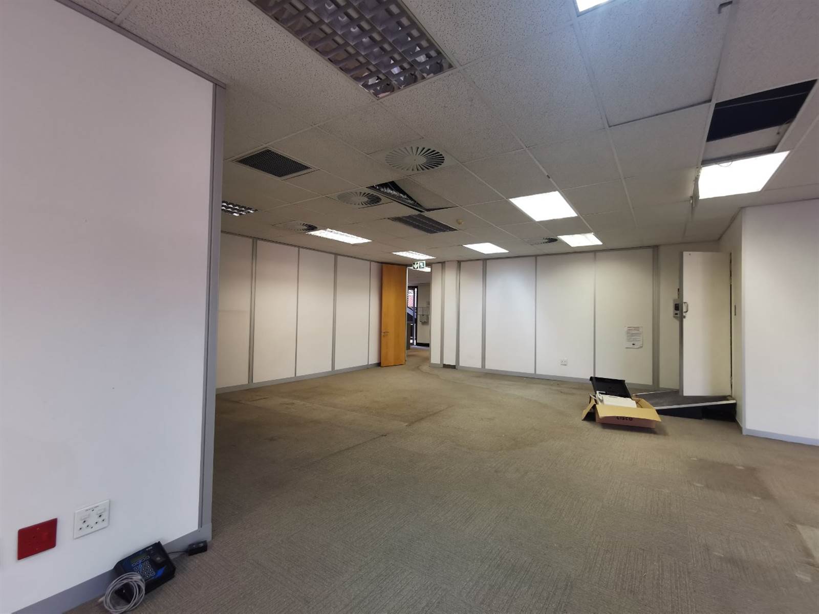 5309  m² Office Space in Constantia Kloof photo number 8