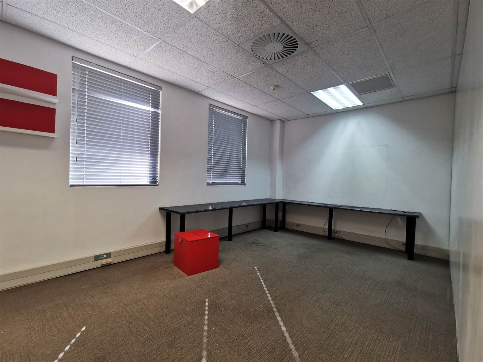 5309  m² Office Space in Constantia Kloof photo number 9