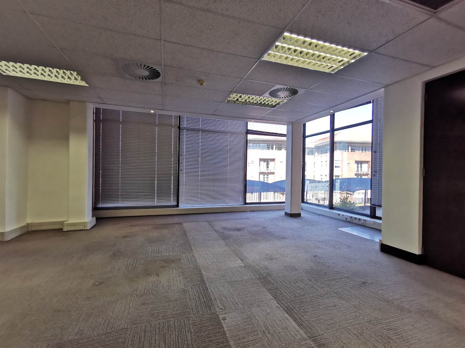 5309  m² Office Space in Constantia Kloof photo number 7