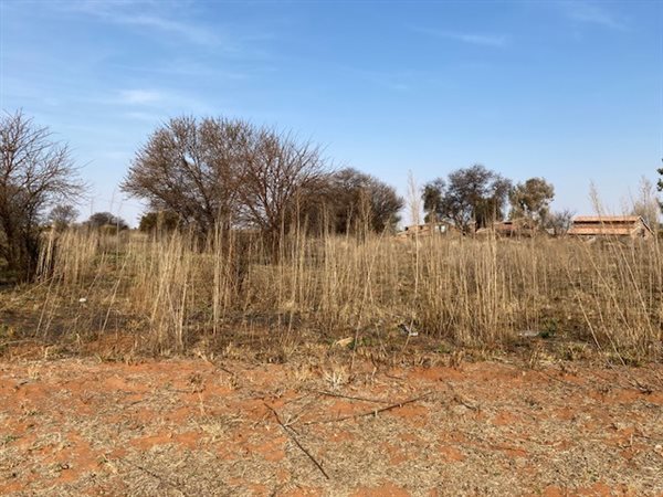 1.1 ha Land available in Flamwood