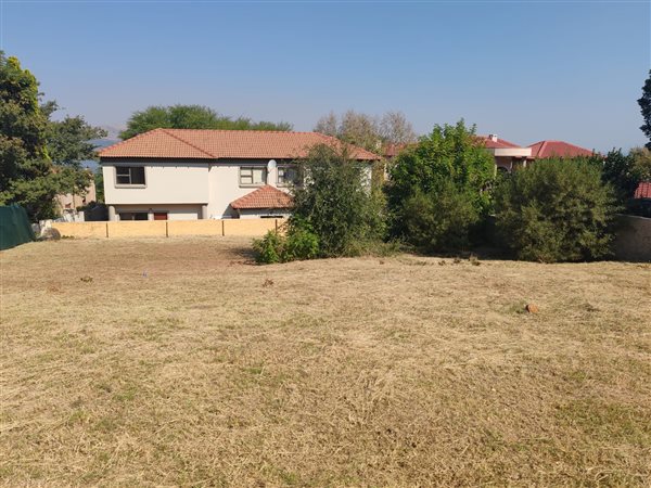 605 m² Land