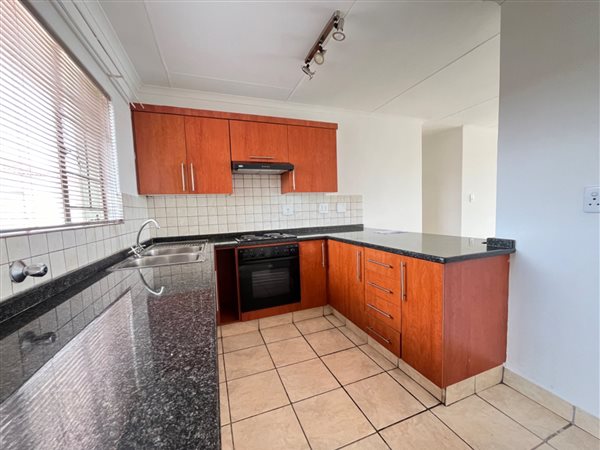 3 Bedroom Townhouse 3 Bedroom Townhouse