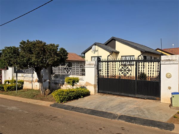 3 Bedroom House 3 Bedroom House
