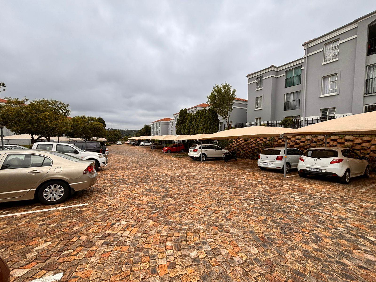 2 Bed Apartment in Northcliff photo number 15