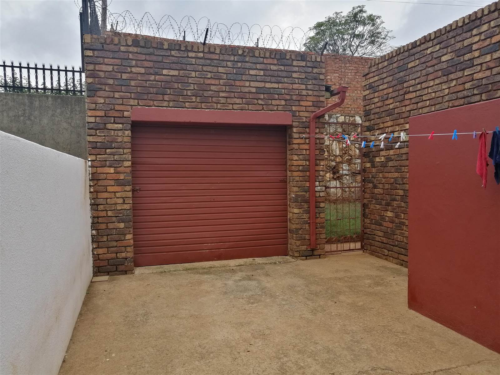 4 Bed House in Laudium photo number 5