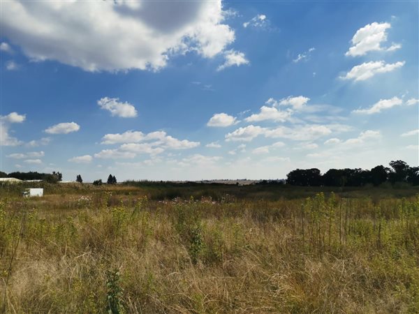 4391 m² Land available in Secunda