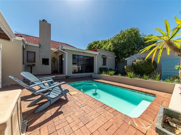 3 Bedroom House 3 Bedroom House
