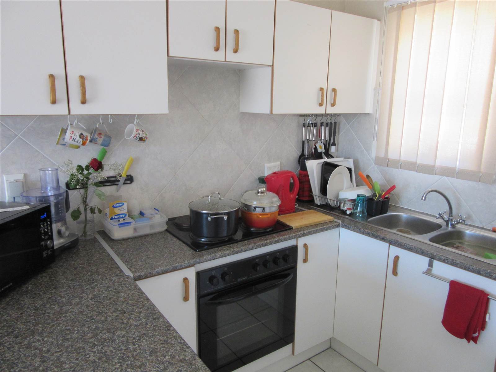 2 Bed Apartment in Protea Village photo number 8