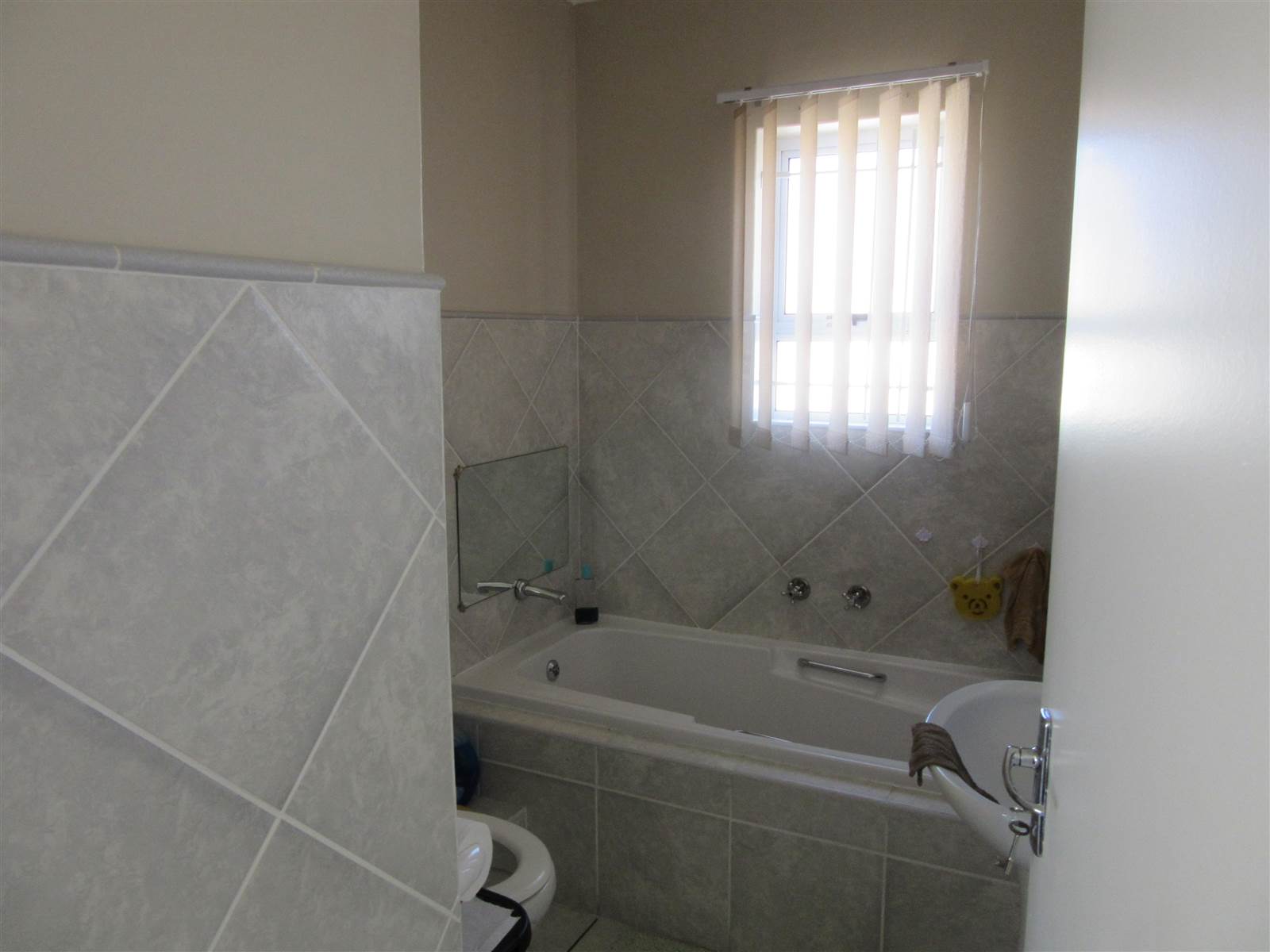 2 Bed Apartment in Protea Village photo number 13