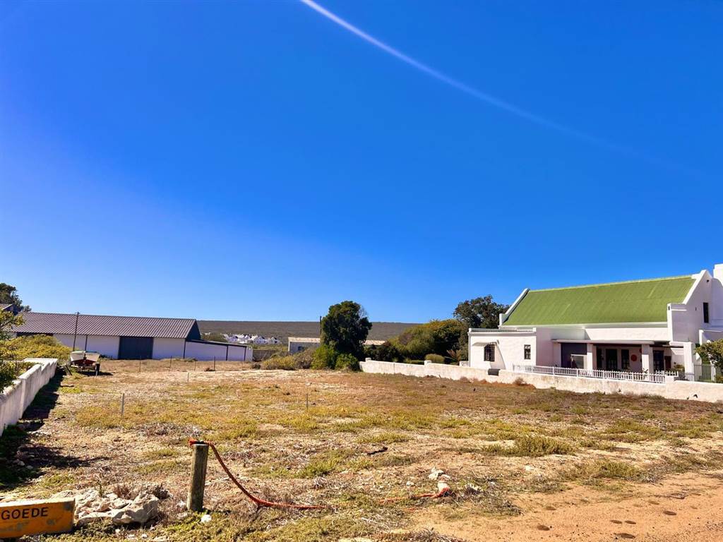 1050 m² Land available in Jacobsbaai photo number 5