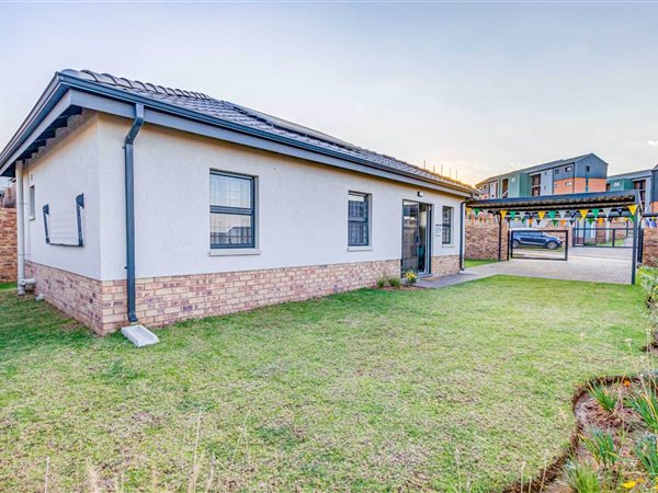 3 Bedroom House 3 Bedroom House