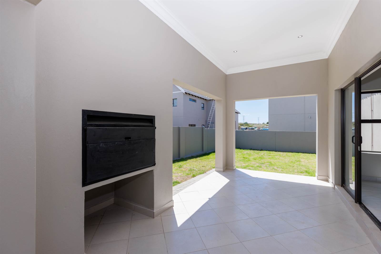 3 Bed Townhouse in Lilyvale photo number 20