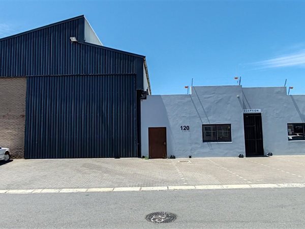 1 635  m² Industrial space