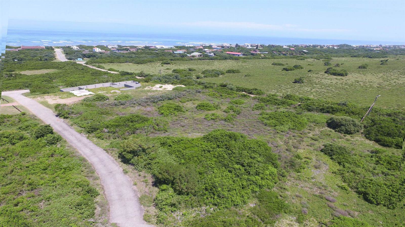 1167 m² Land available in Cannon Rocks photo number 1