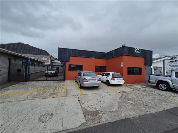 461  m² Industrial space