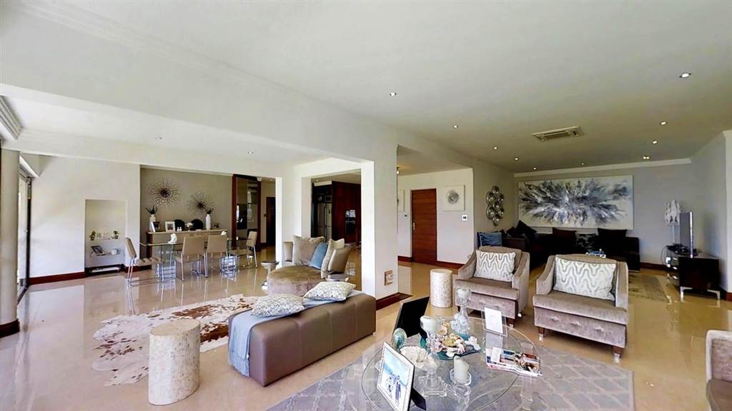 4 Bed Apartment in Hartbeespoort Dam photo number 1