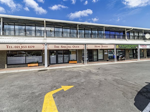 499  m² Commercial space